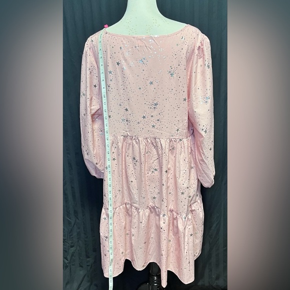 Plus size, long sleeve, pink dress with stars. - Picture 6 of 6